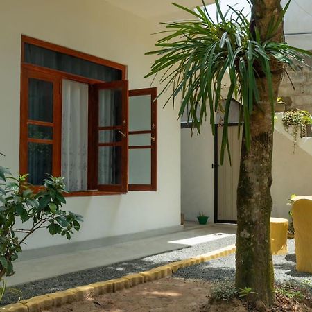 Lakru Home Stay Weligama Luaran gambar